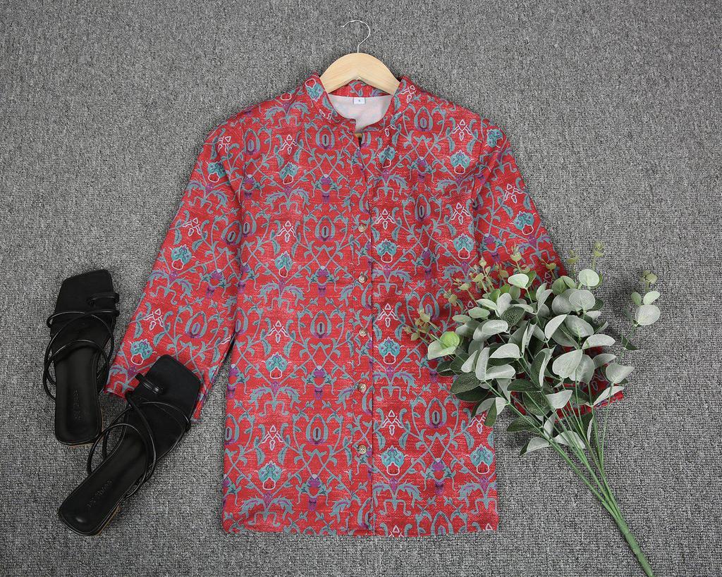Red Attractive Print 3/4 Sleeve Top
