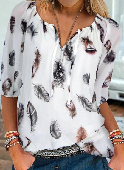 Elegant Feather Print Short Sleeve Top